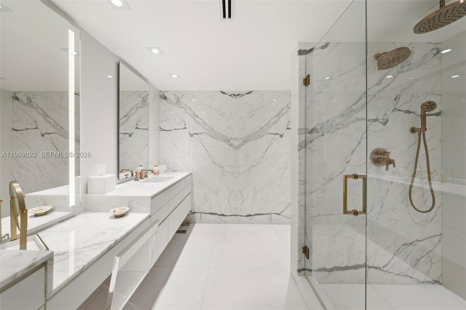 9999 Collins Ave # 11J, Bal Harbour FL 33154 — 9