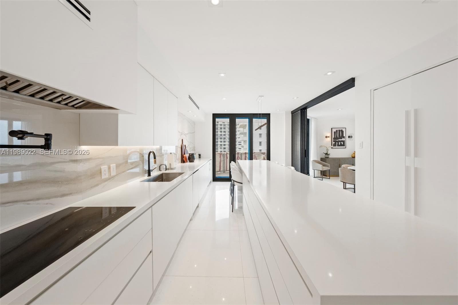 9999 Collins Ave # 11J, Bal Harbour FL 33154 — 4