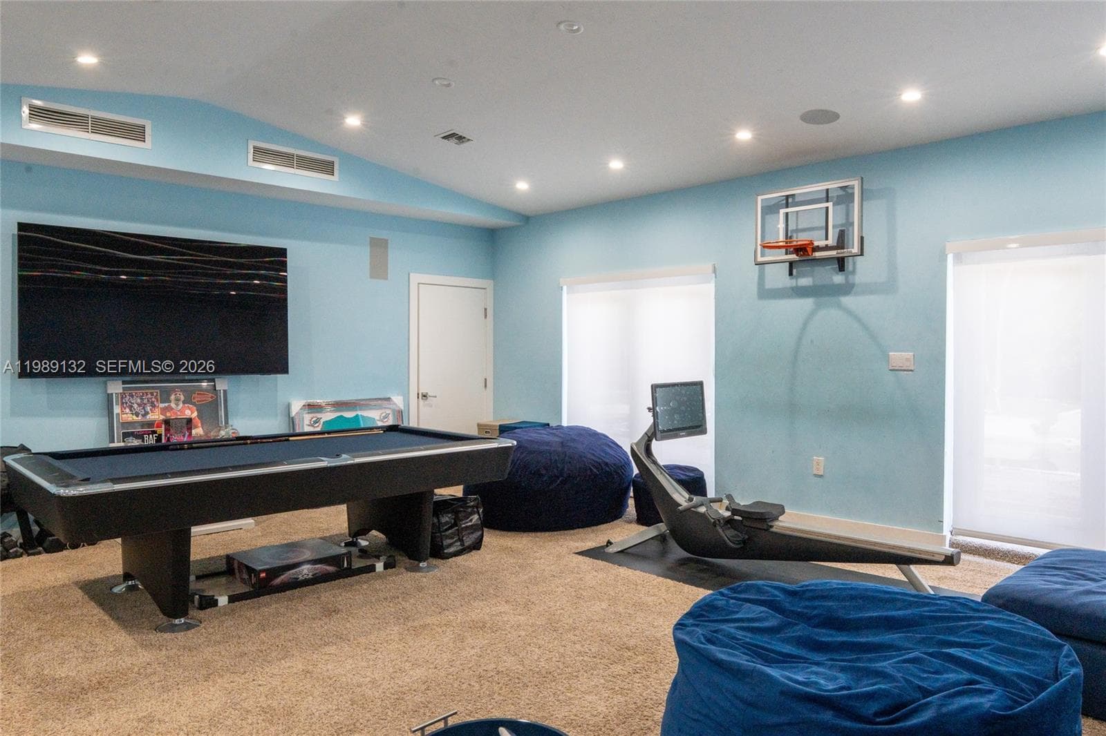 5005 Lakeview Dr, Miami Beach FL 33140 — 10
