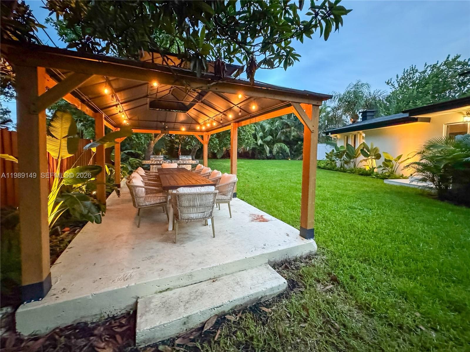 18490 SW 83rd Pl, Cutler Bay FL 33157 — 55