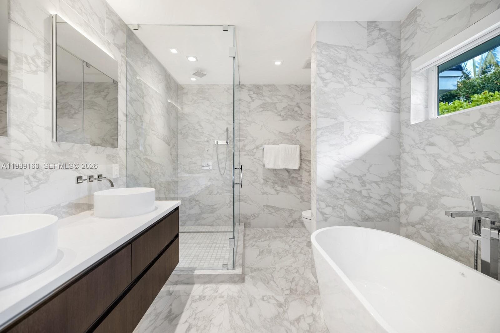 6120 Riviera Dr, Coral Gables FL 33146 — 16