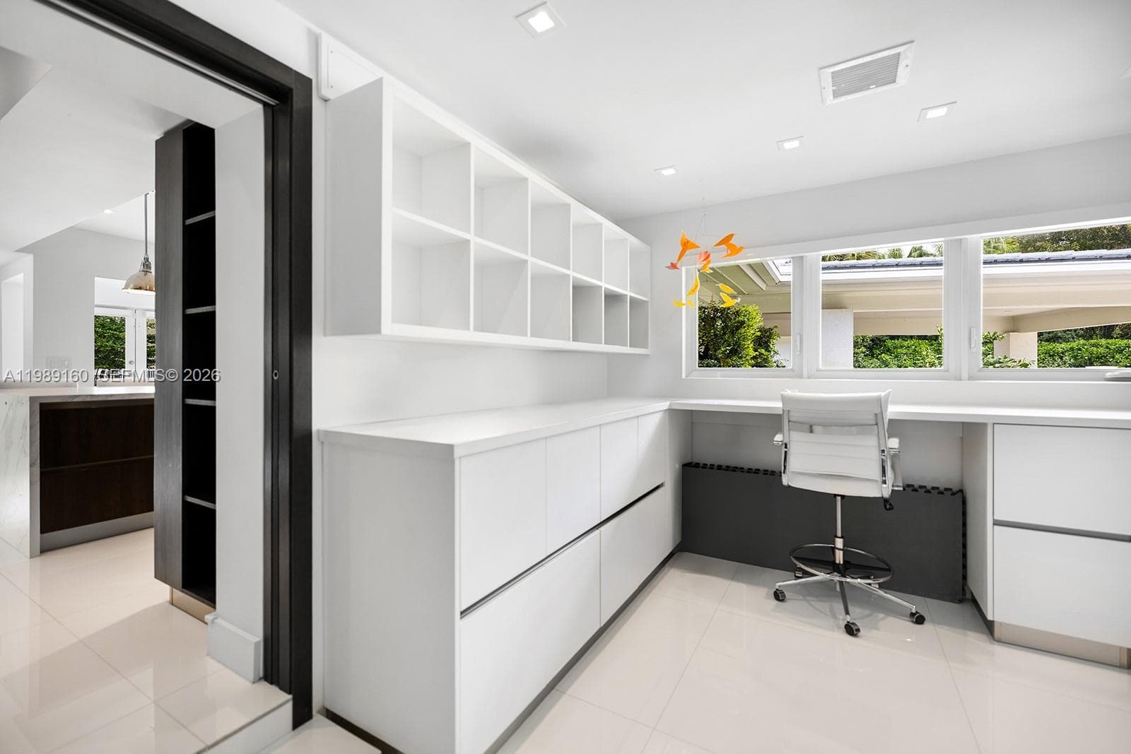 6120 Riviera Dr, Coral Gables FL 33146 — 18