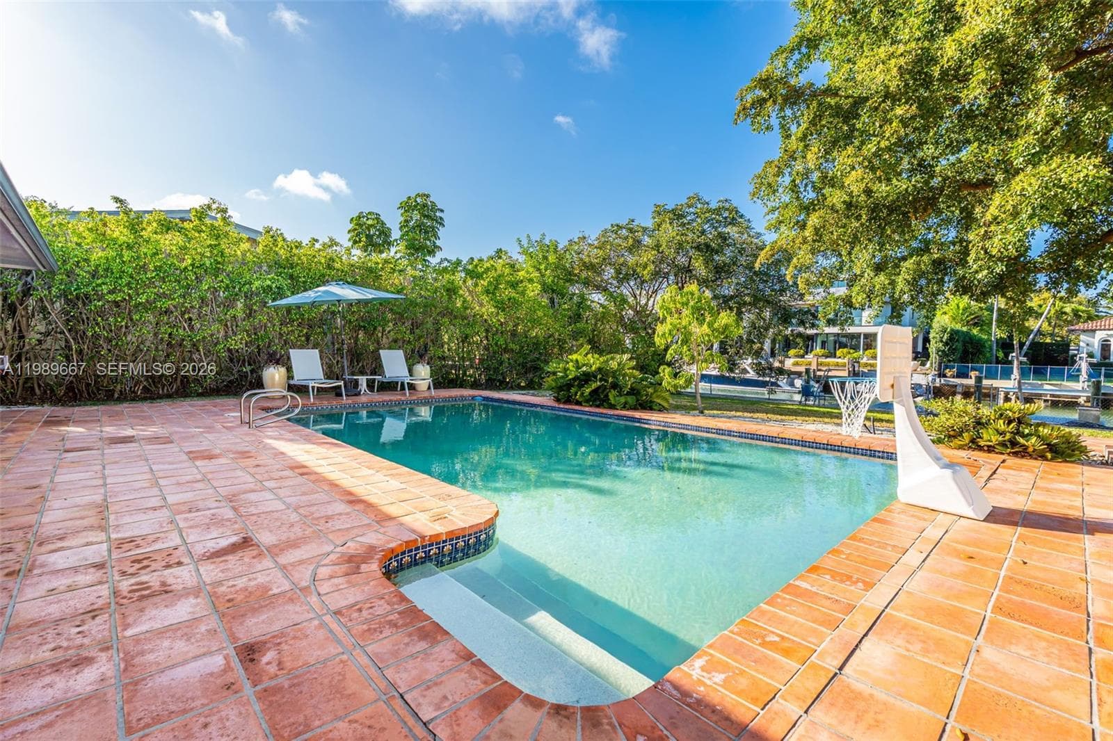 221 Knollwood Dr, Key Biscayne FL 33149 — 26