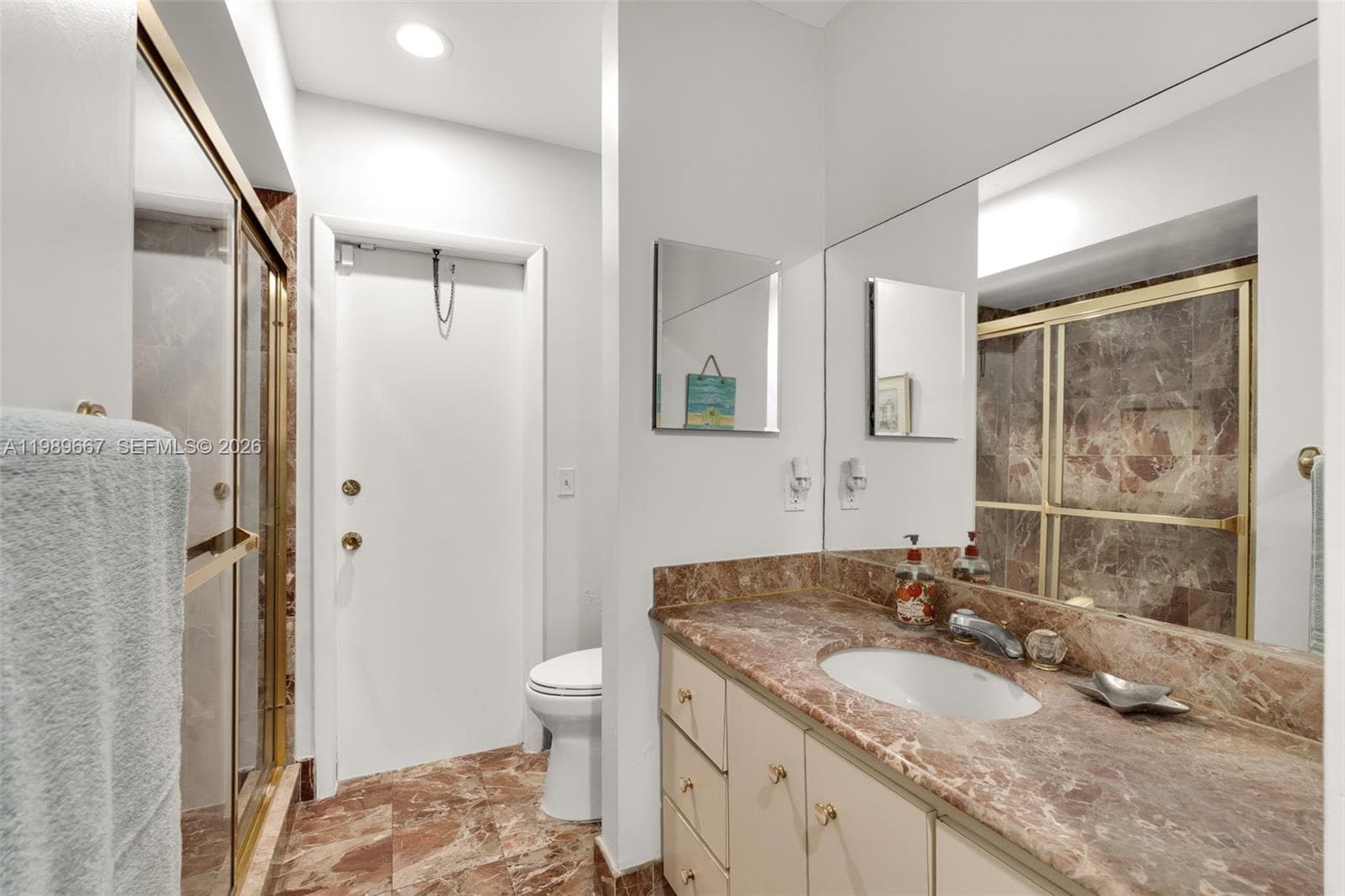 221 Knollwood Dr, Key Biscayne FL 33149 — 22