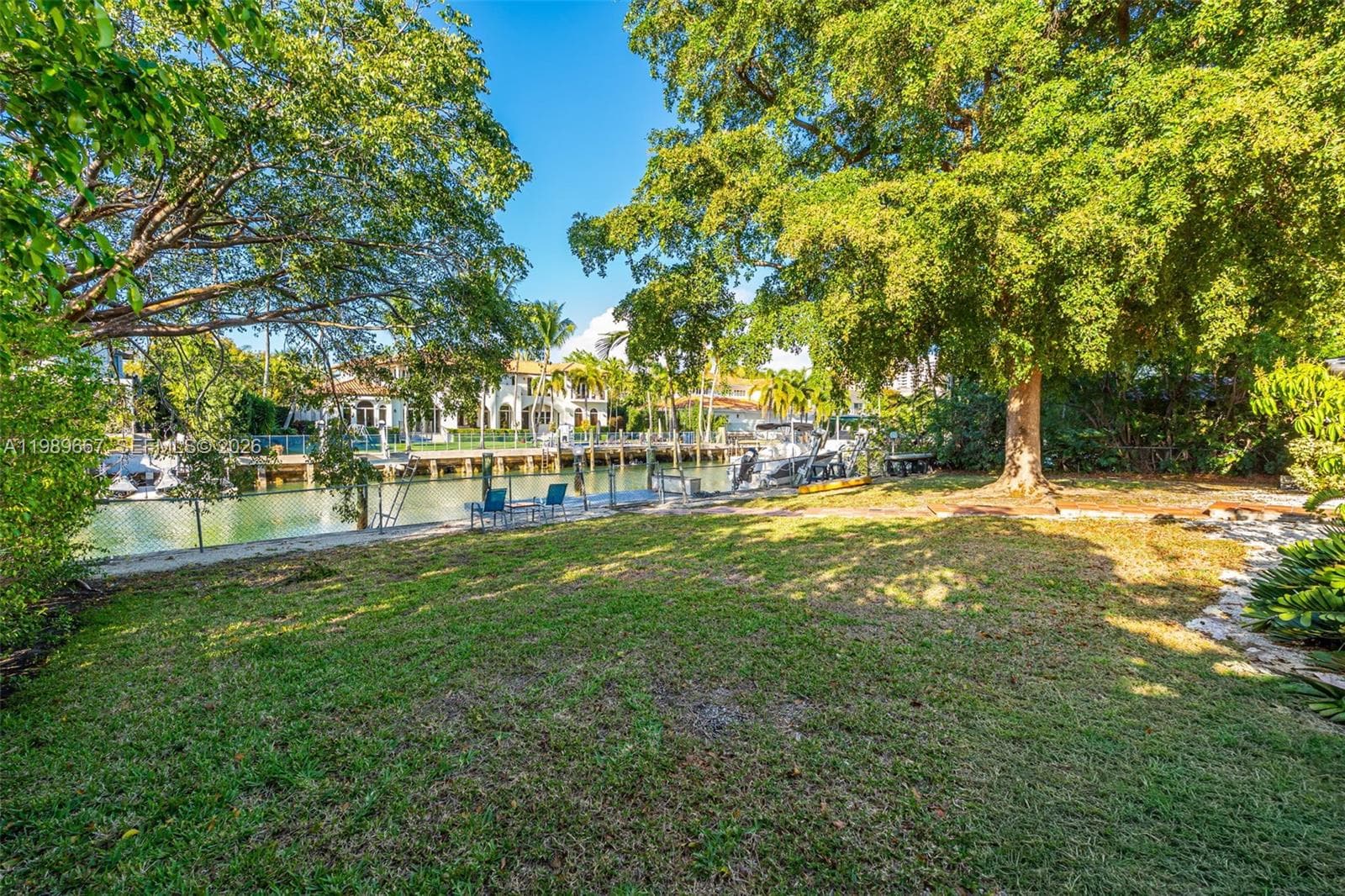 221 Knollwood Dr, Key Biscayne FL 33149 — 28