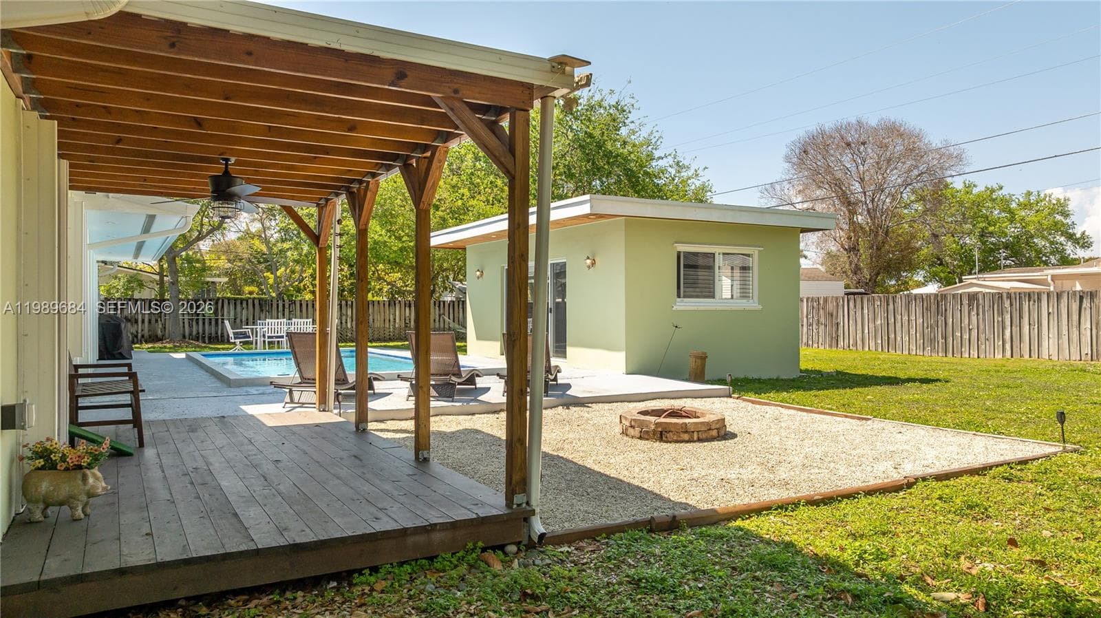8535 SW 186th St, Cutler Bay FL 33157 — 73