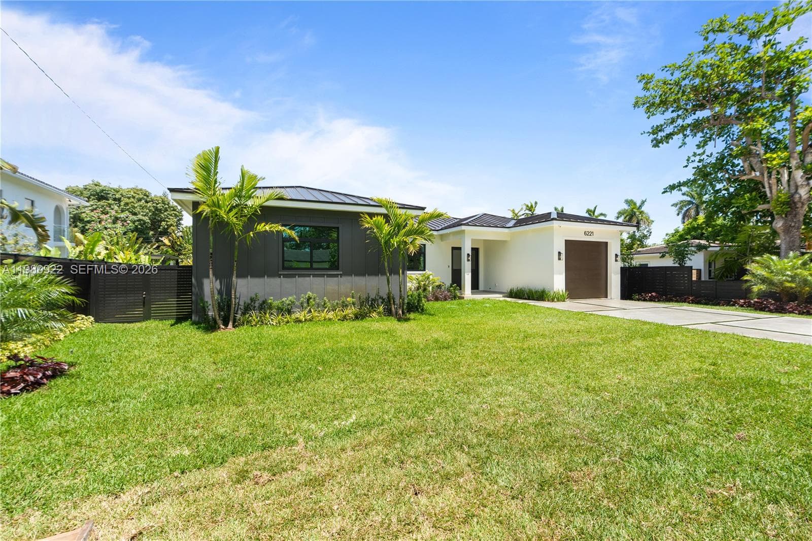6221 SW 60th St, South Miami FL 33143 — 2