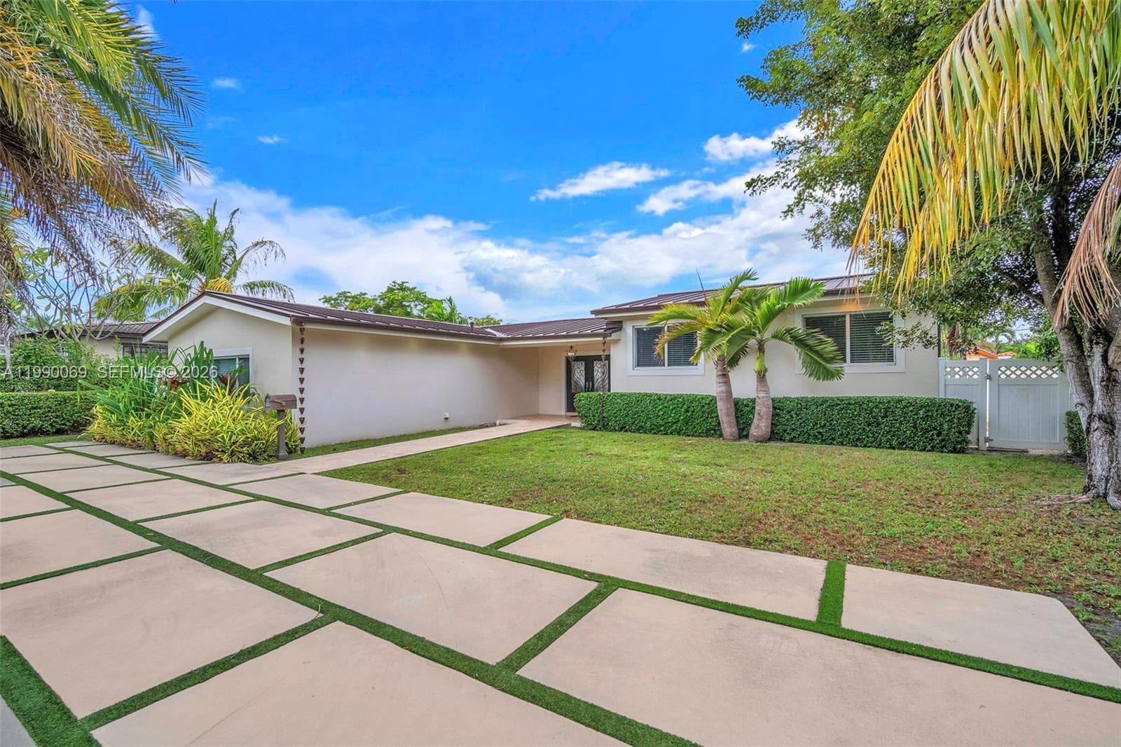 851 Bluebird Ave, Miami Springs FL 33166 — 6