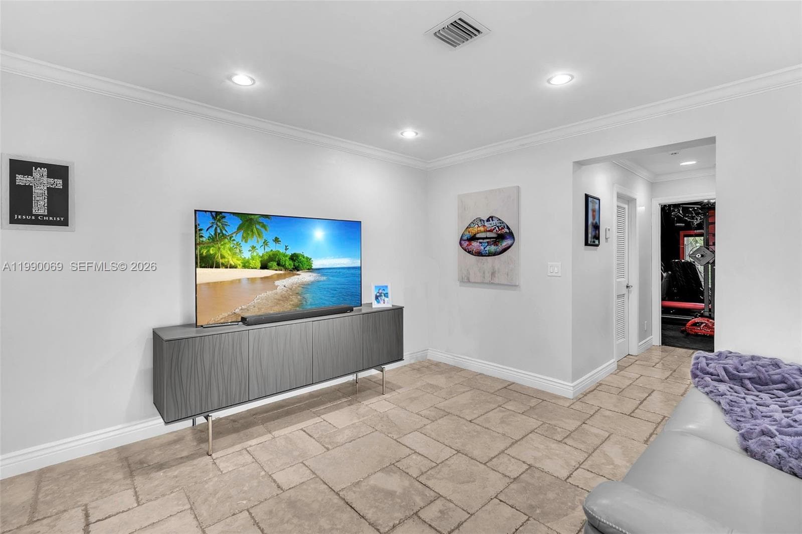 851 Bluebird Ave, Miami Springs FL 33166 — 16