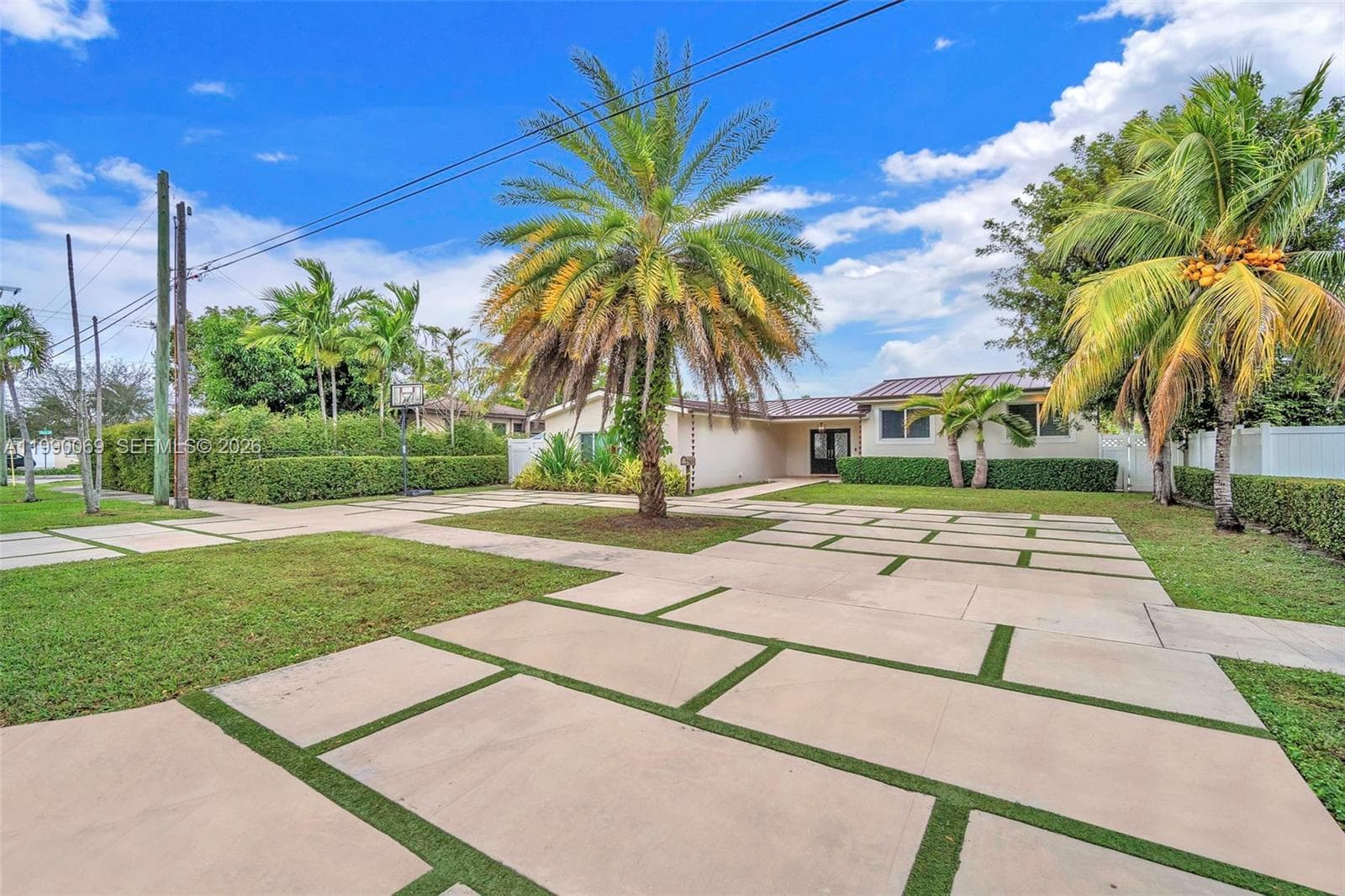 851 Bluebird Ave, Miami Springs FL 33166 — 3