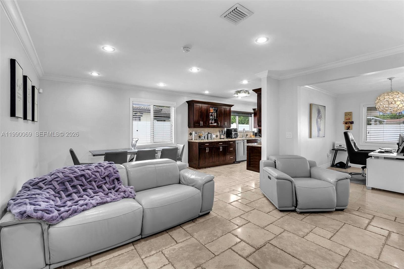 851 Bluebird Ave, Miami Springs FL 33166 — 15