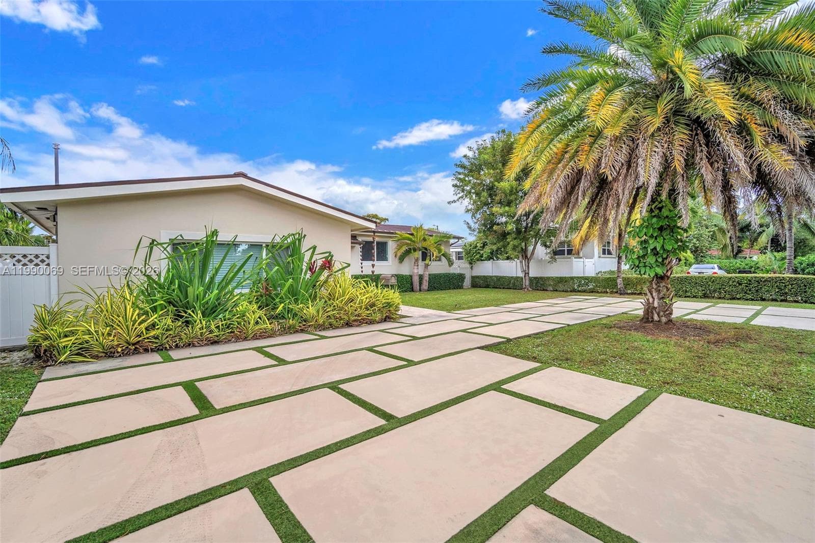851 Bluebird Ave, Miami Springs FL 33166 — 4