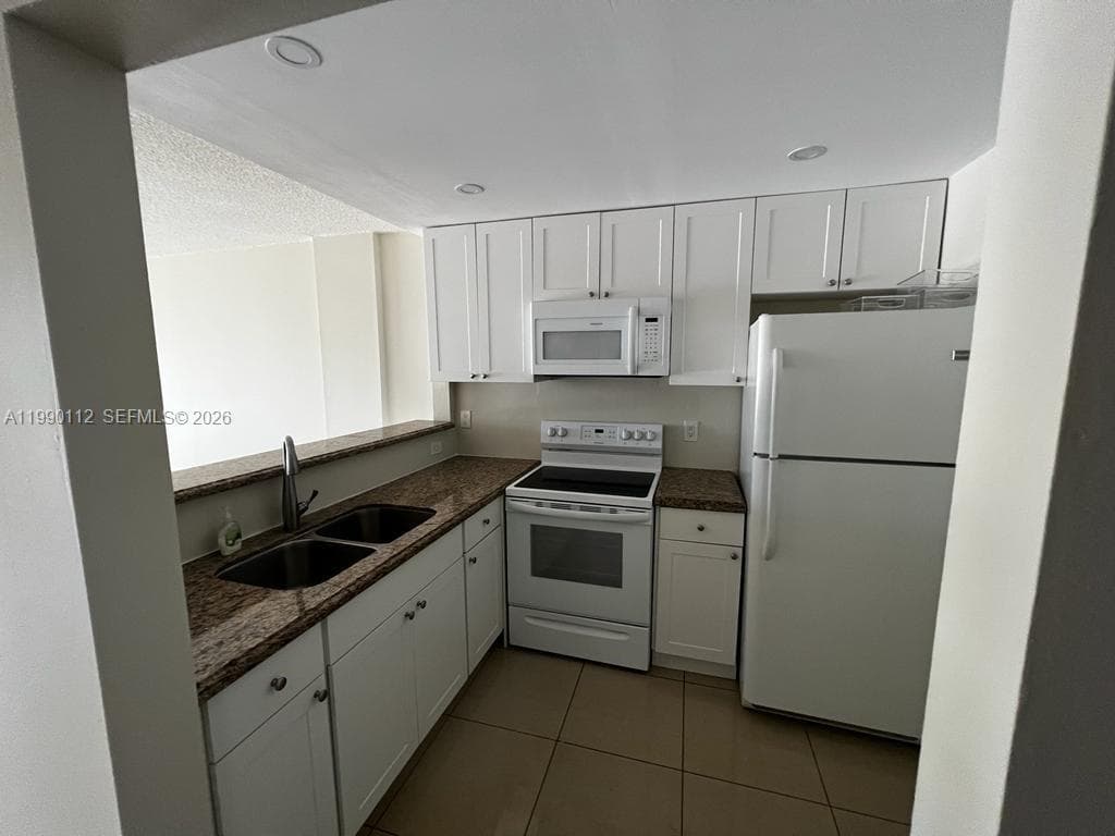 Tall Trees Condo, North Miami Beach, FL — 2