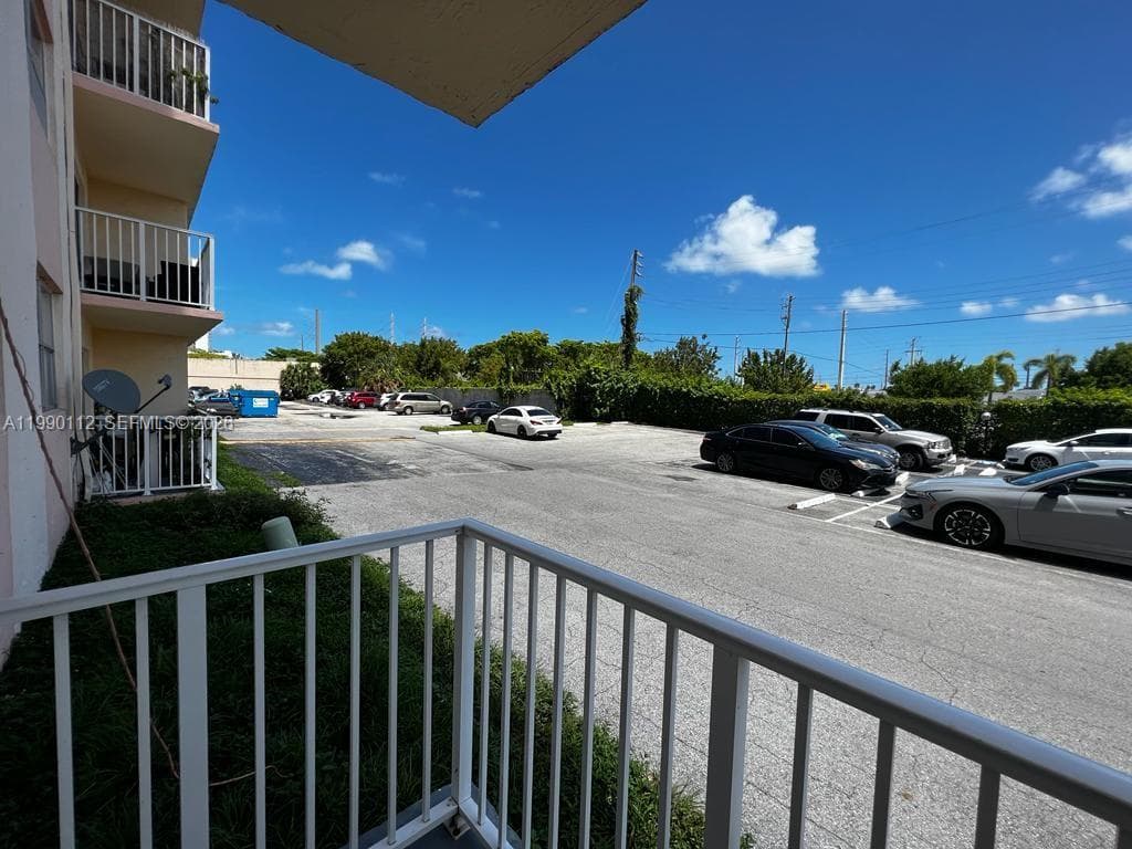 Tall Trees Condo, North Miami Beach, FL — 12