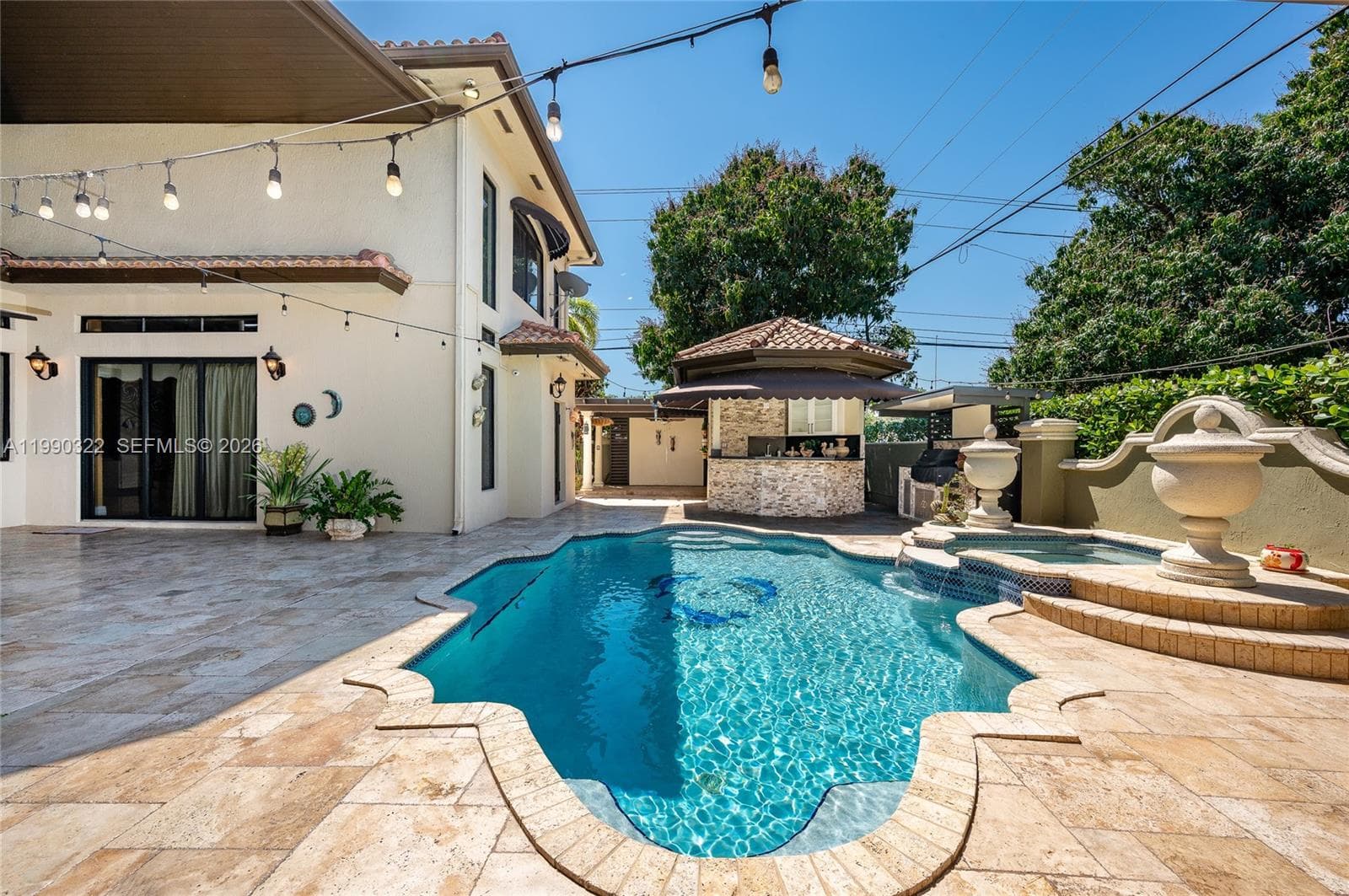 588 Miller Dr, Miami Springs FL 33166 — 56