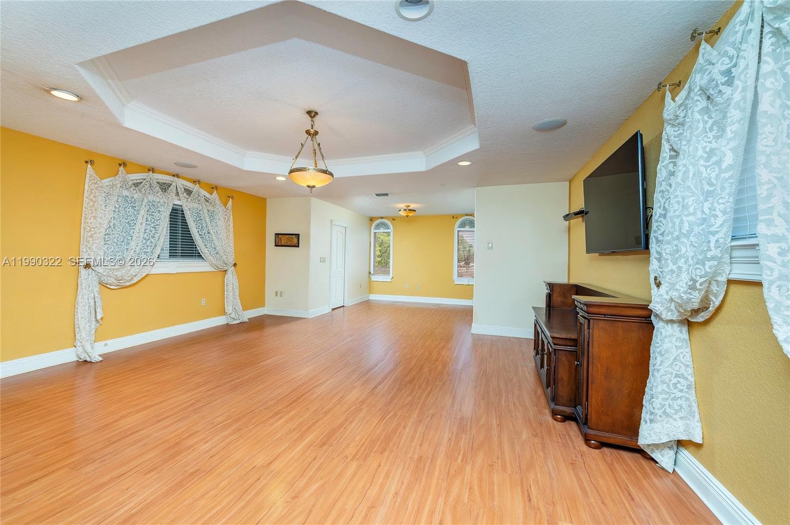 588 Miller Dr, Miami Springs FL 33166 — 34