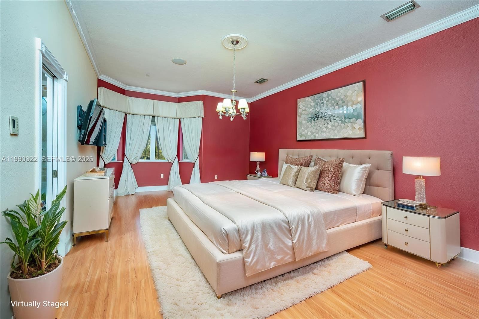 588 Miller Dr, Miami Springs FL 33166 — 37