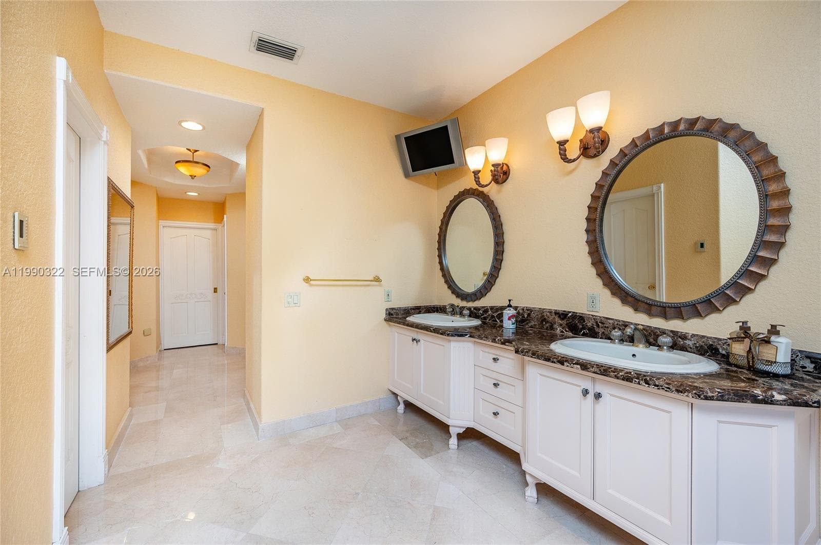 588 Miller Dr, Miami Springs FL 33166 — 31