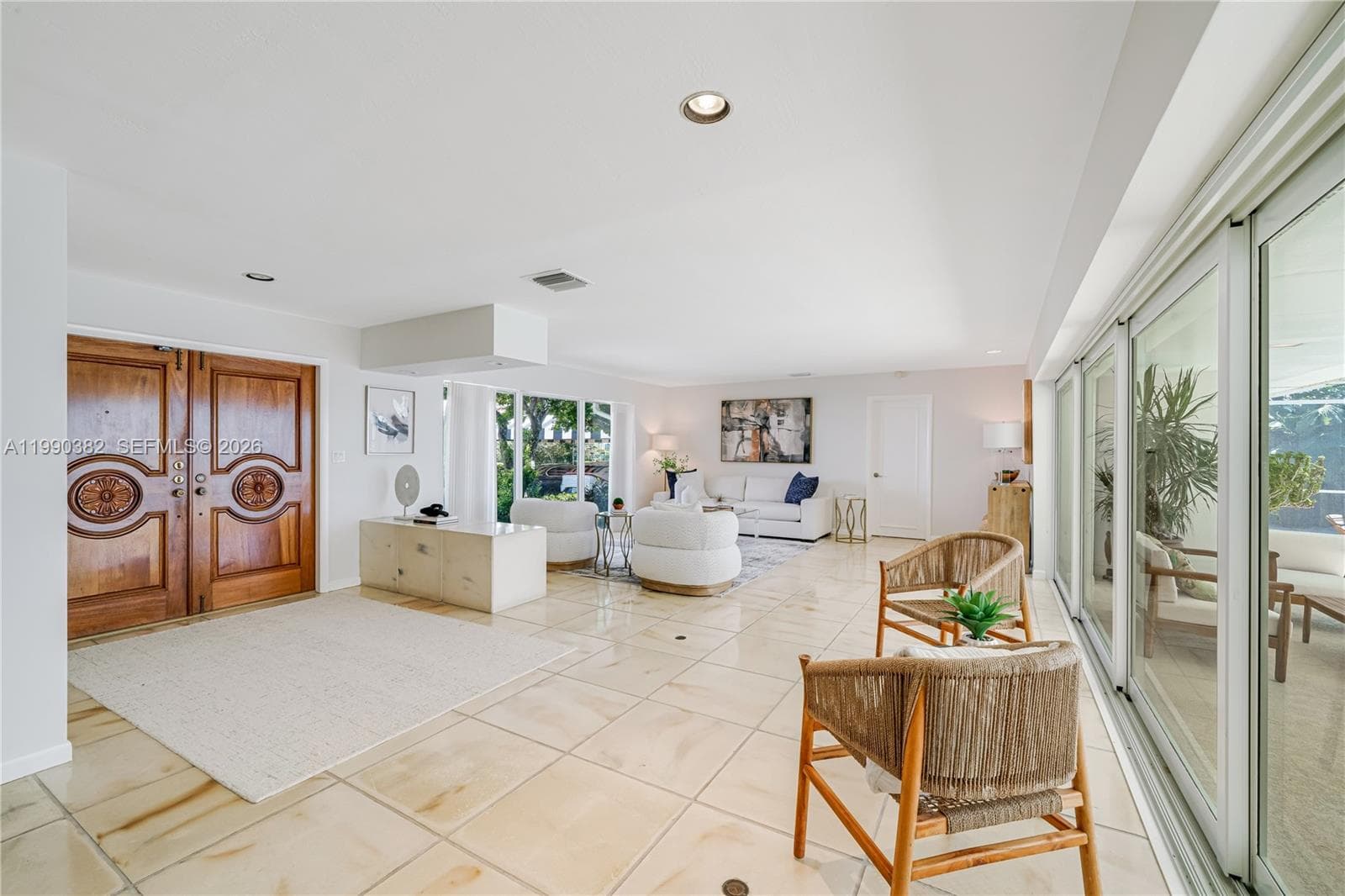 640 S Mashta Dr, Key Biscayne FL 33149 — 32