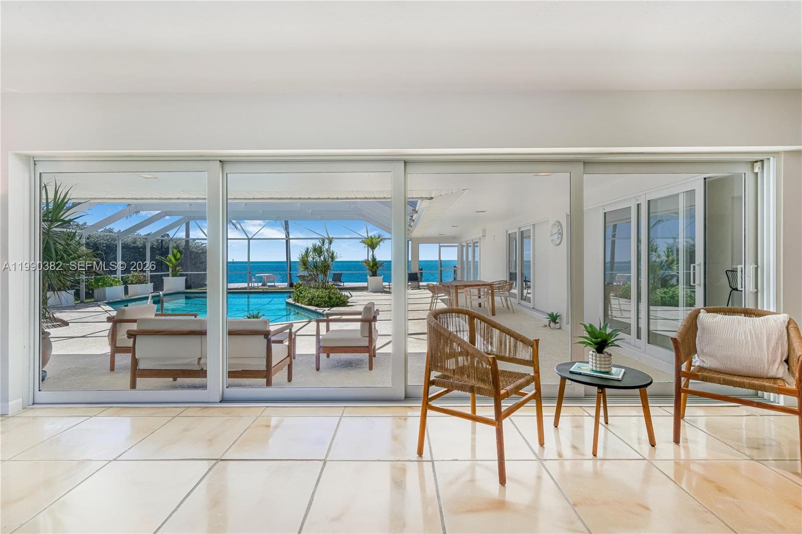 640 S Mashta Dr, Key Biscayne FL 33149 — 33