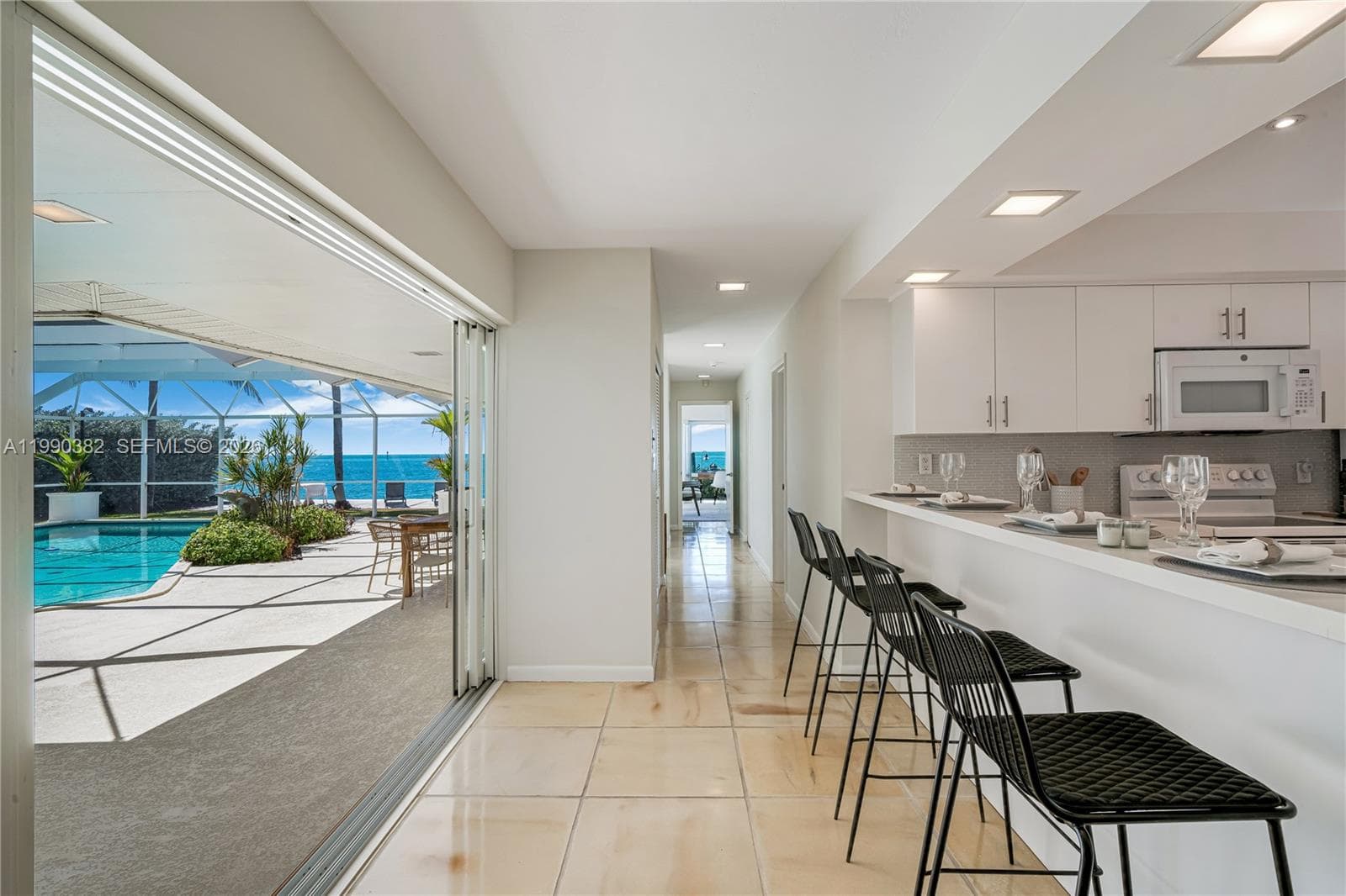 640 S Mashta Dr, Key Biscayne FL 33149 — 37