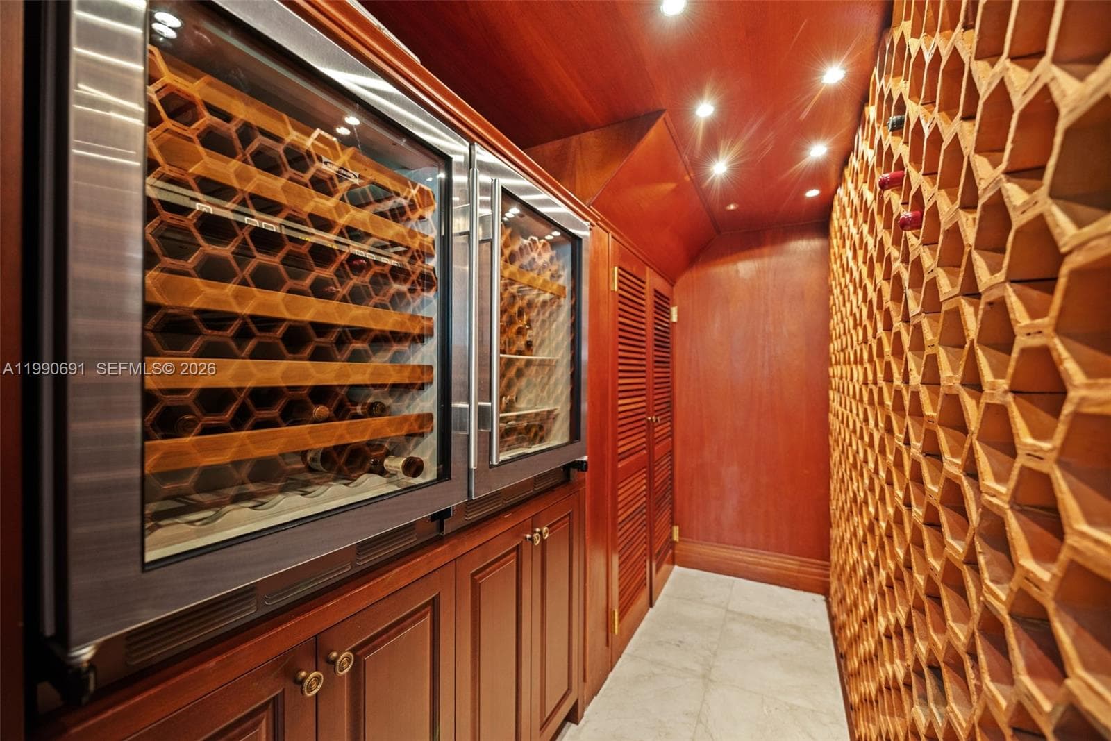 7701 Old Cutler Rd, Coral Gables FL 33143 — 24
