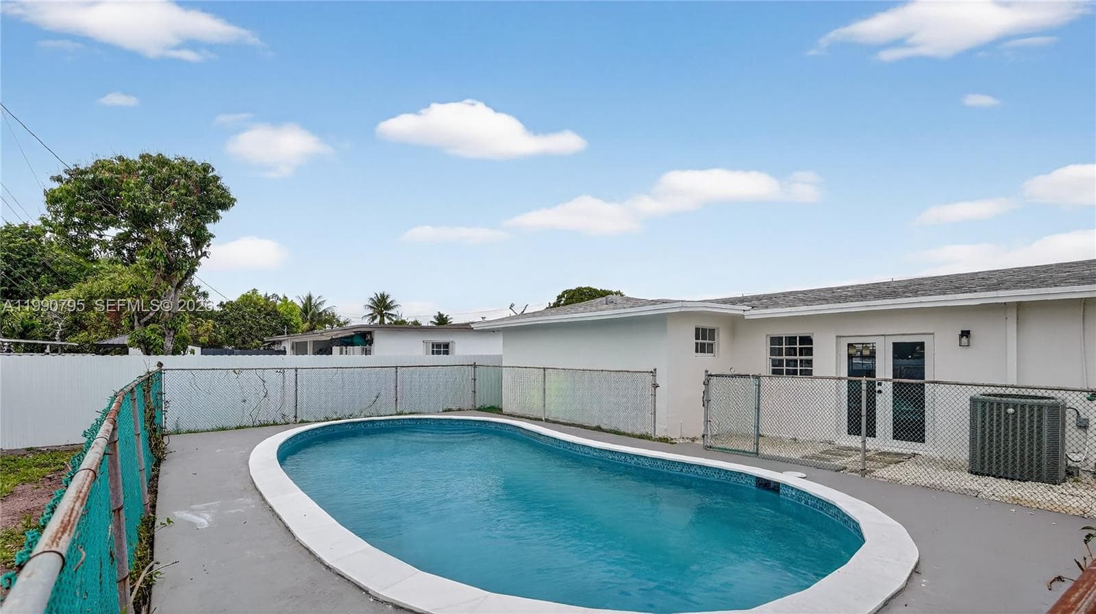 3960 NW 174th St, Miami Gardens FL 33055 — 35