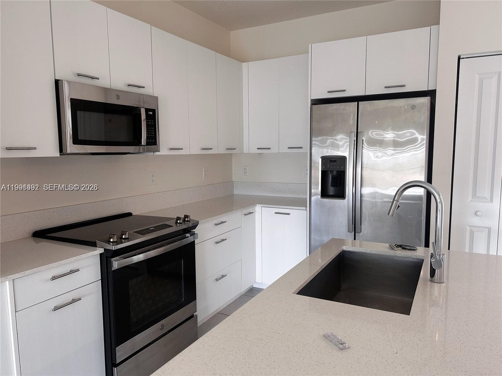 8001 NW 41 St # 409, Doral FL 33166 — 3