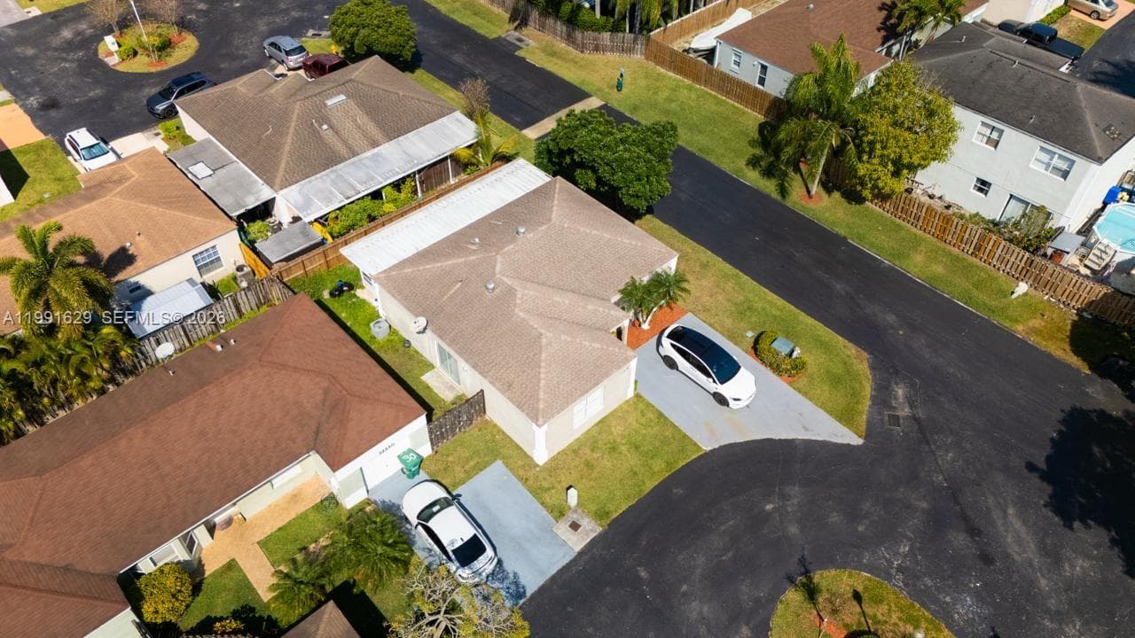 22226 SW 98th Pl, Cutler Bay FL 33190 — 27