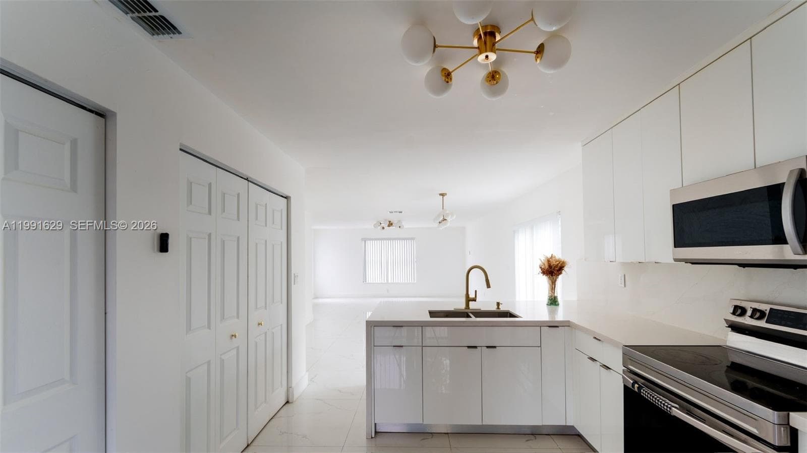 22226 SW 98th Pl, Cutler Bay FL 33190 — 15