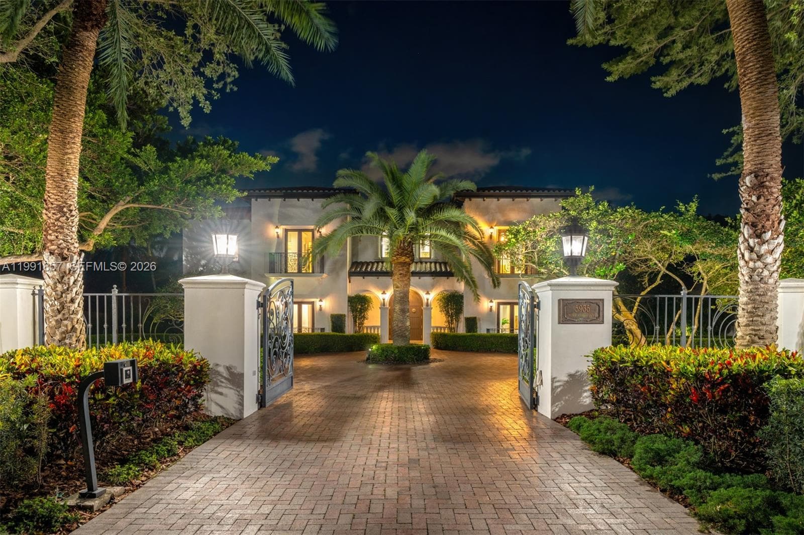 12575 Pine Needle Ln, Pinecrest FL 33156 — 46