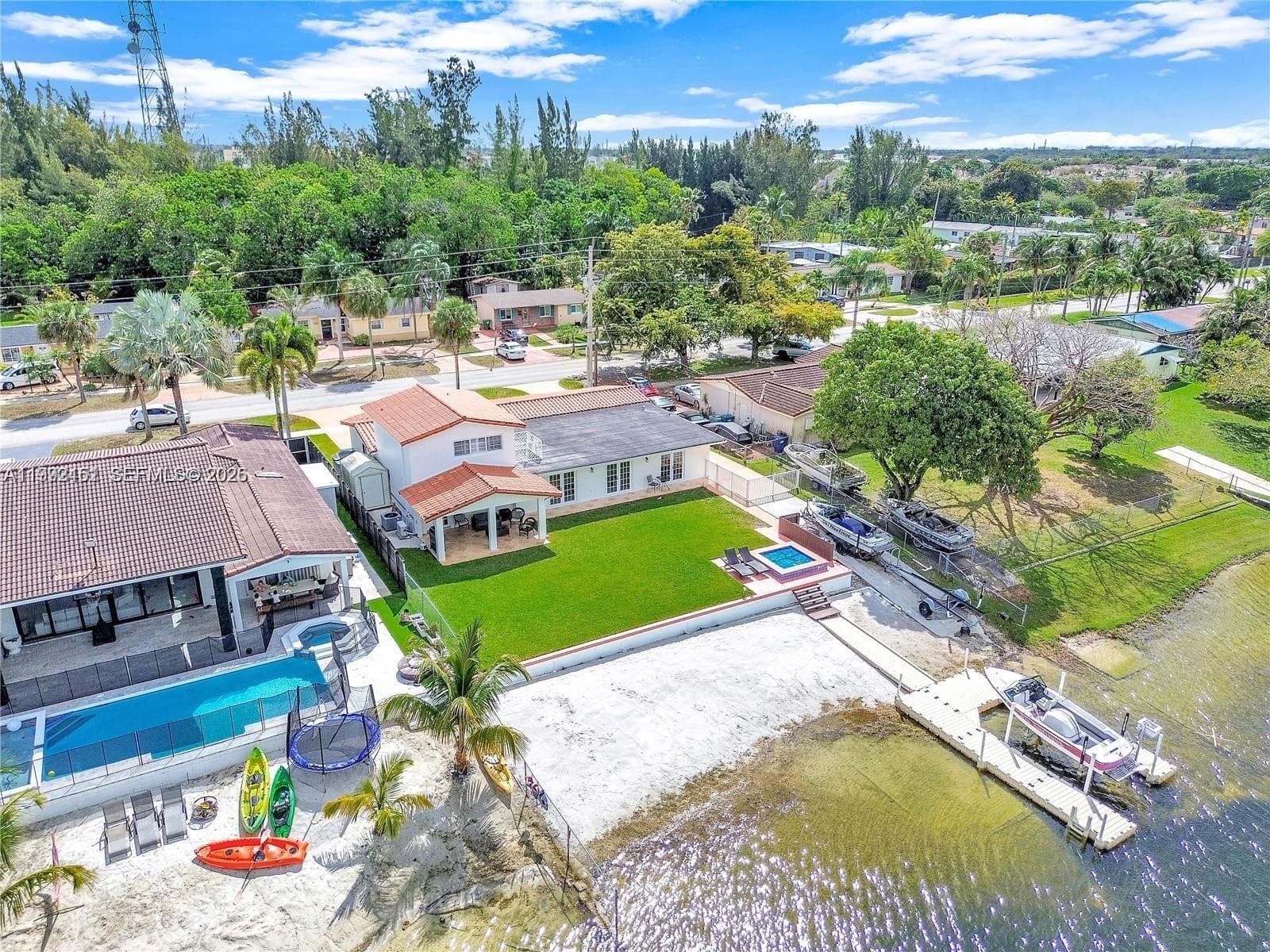18400 NW 78th Ave, Hialeah FL 33015 — 14