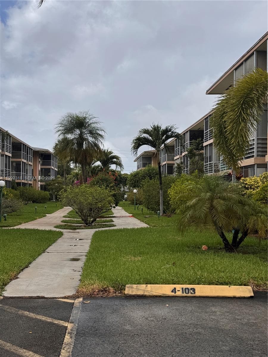 17090 NE 14th Ave # 107, Miami FL 33162 — 13