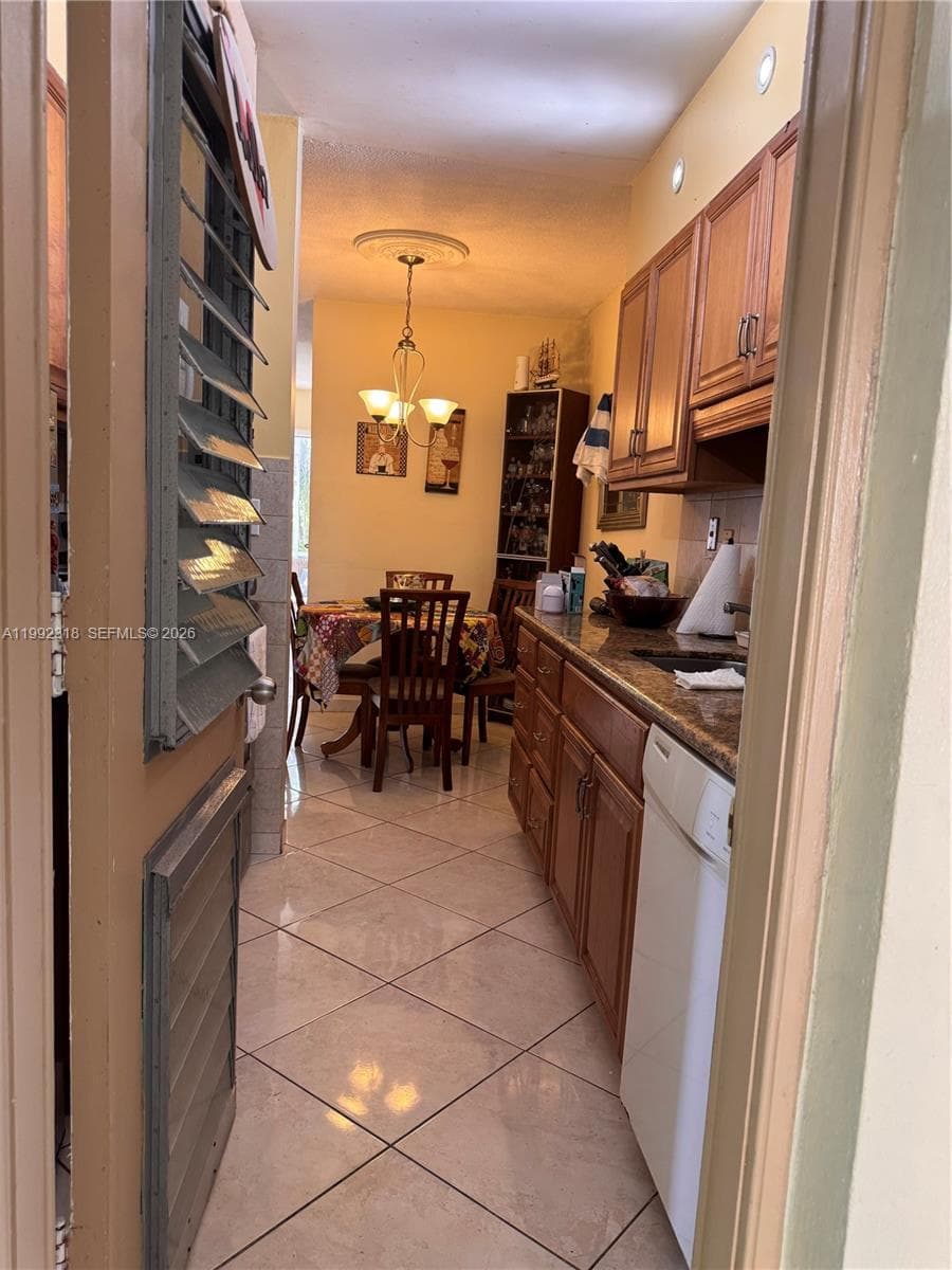 17090 NE 14th Ave # 107, Miami FL 33162 — 7