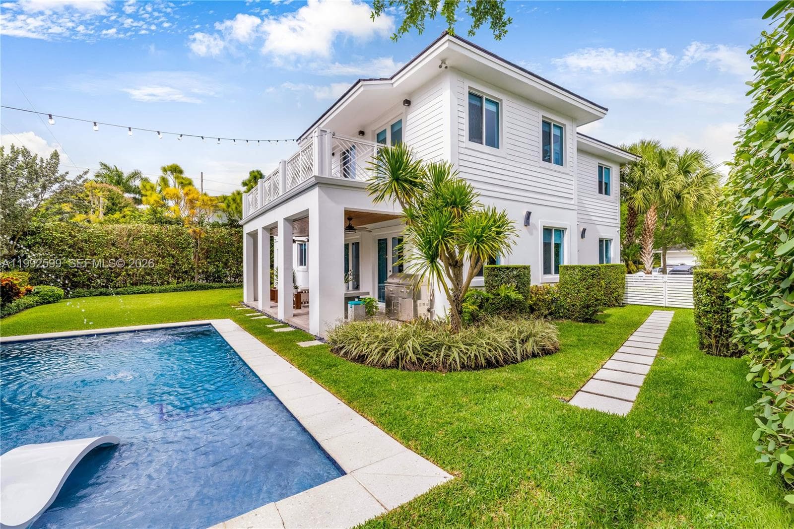 5602 SW 65th Ct, South Miami FL 33143 — 25
