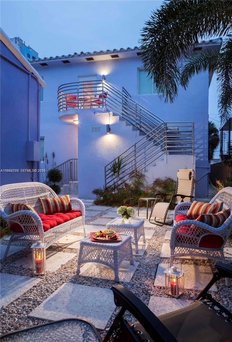 6945 Abbott Ave, Miami Beach FL 33141 — 8