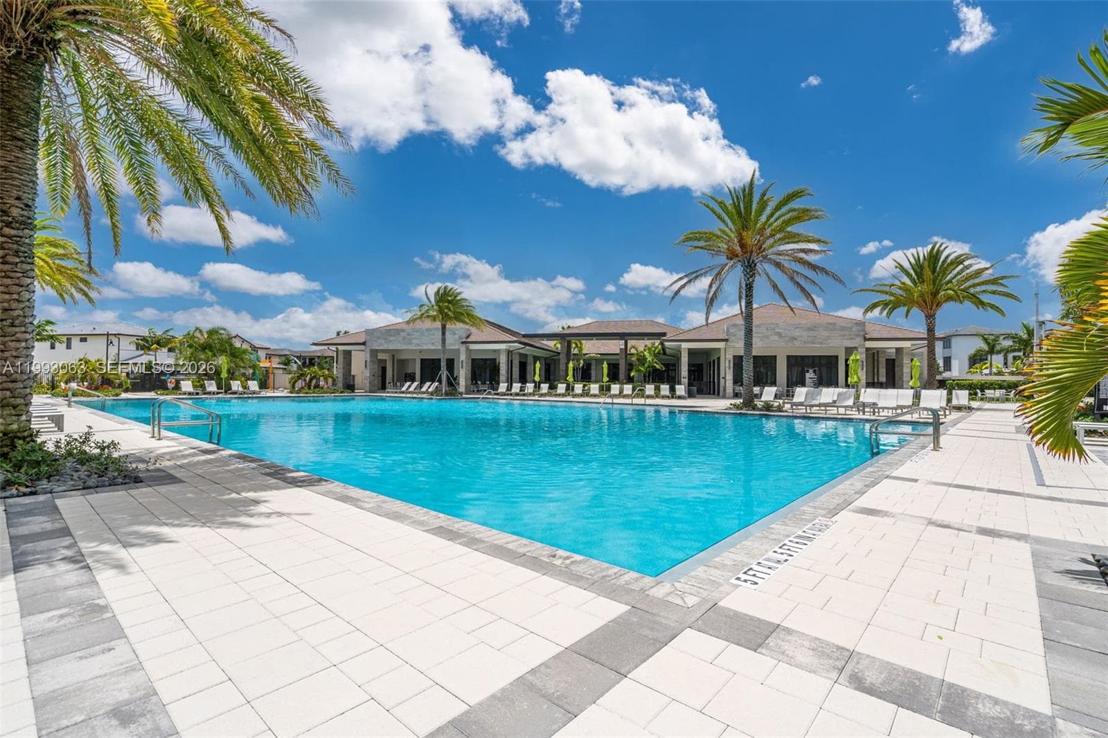 8019 NW 46th Ter, Doral FL 33166 — 44