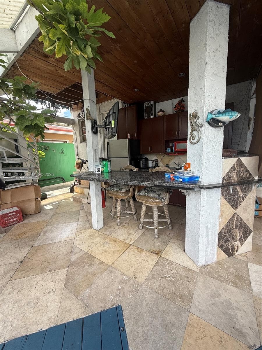 7643 NW South River Dr, Medley FL 33166 — 10