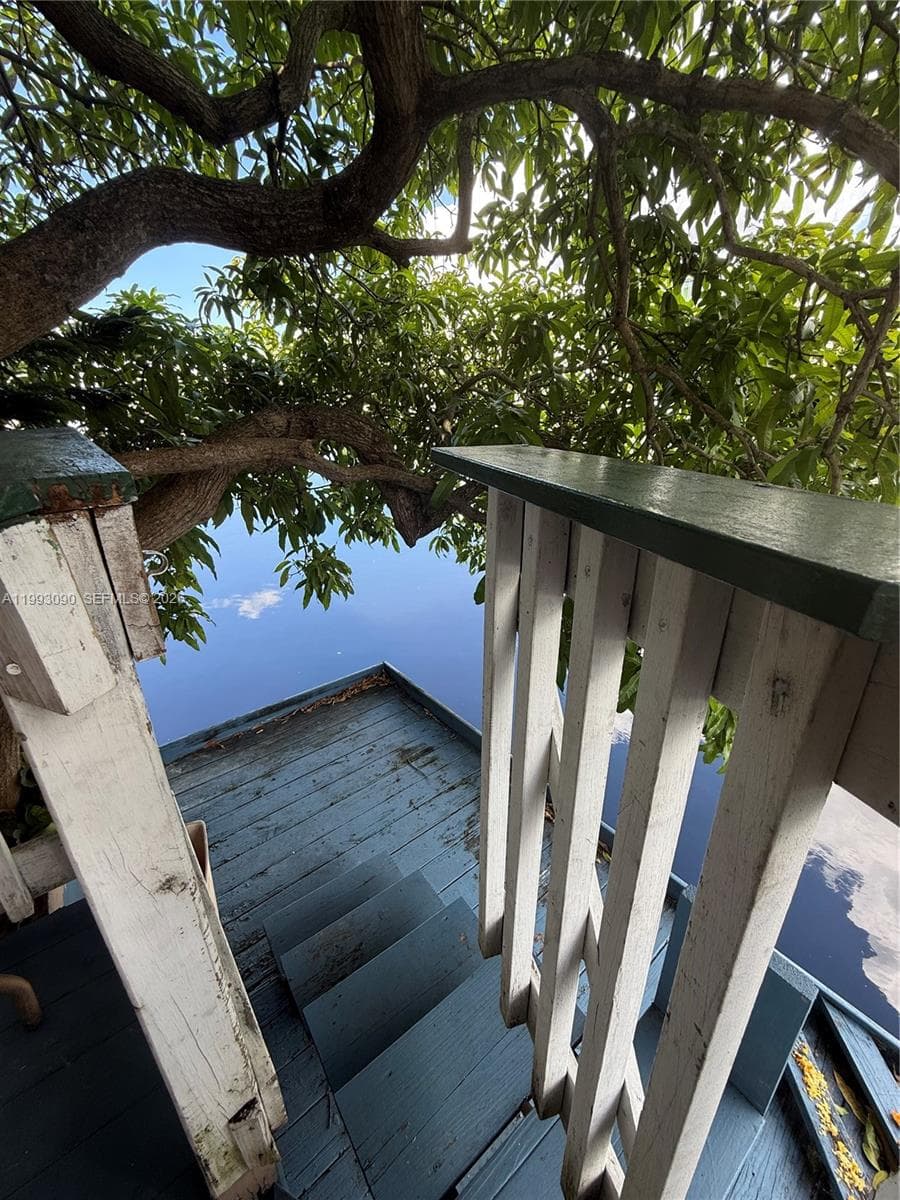 7643 NW South River Dr, Medley FL 33166 — 11
