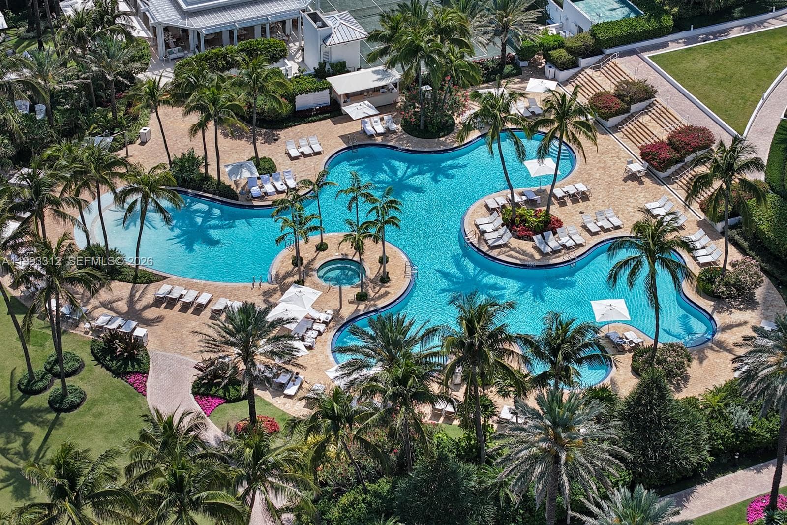 100 S Pointe Dr, Miami Beach FL 33139 — 32