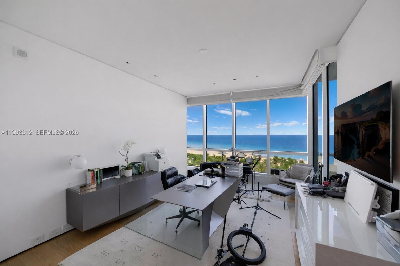 100 S Pointe Dr, Miami Beach FL 33139 — 25