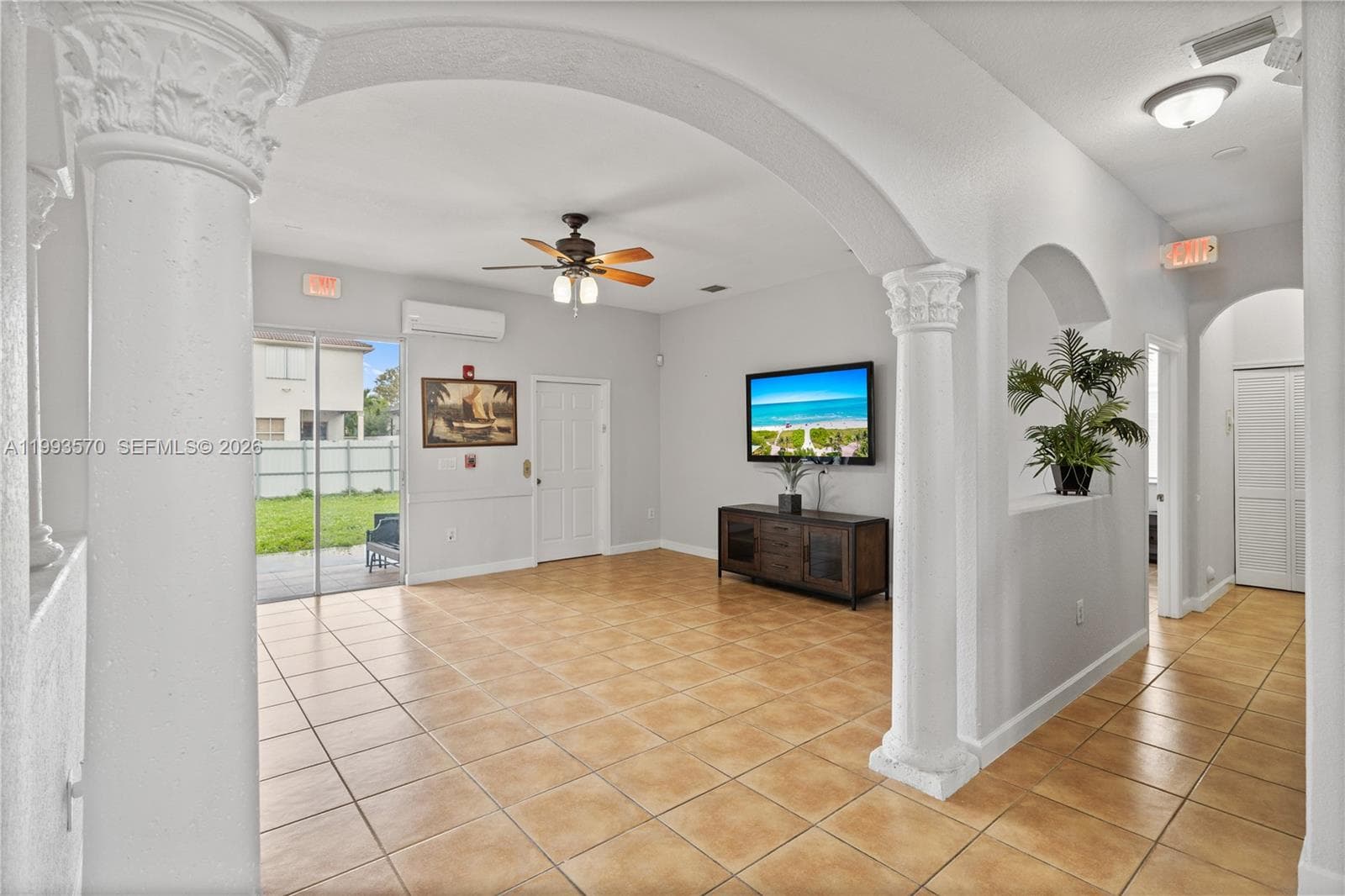 18140 NW 90th Ave, Hialeah FL 33018 — 27