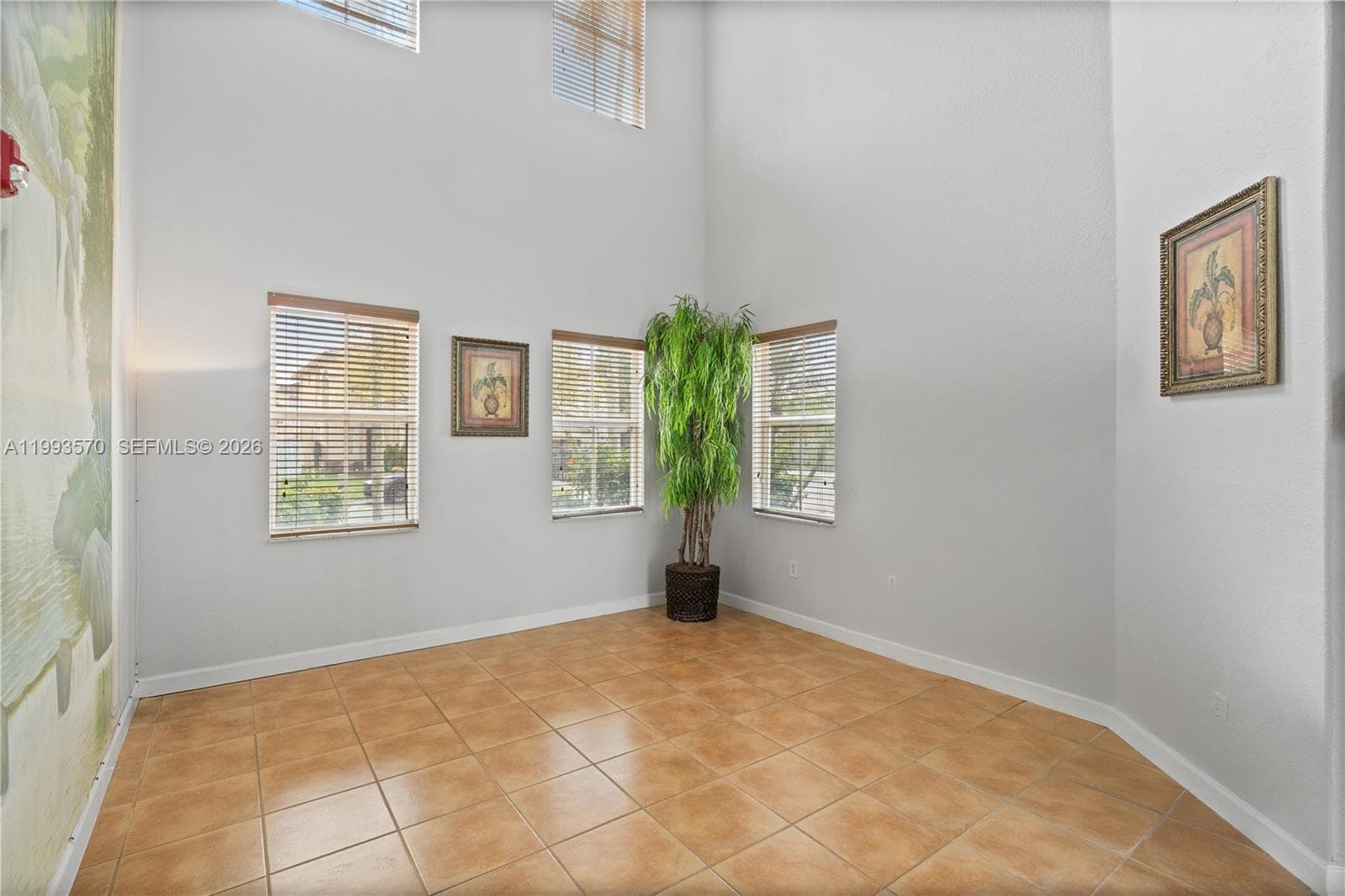 18140 NW 90th Ave, Hialeah FL 33018 — 29