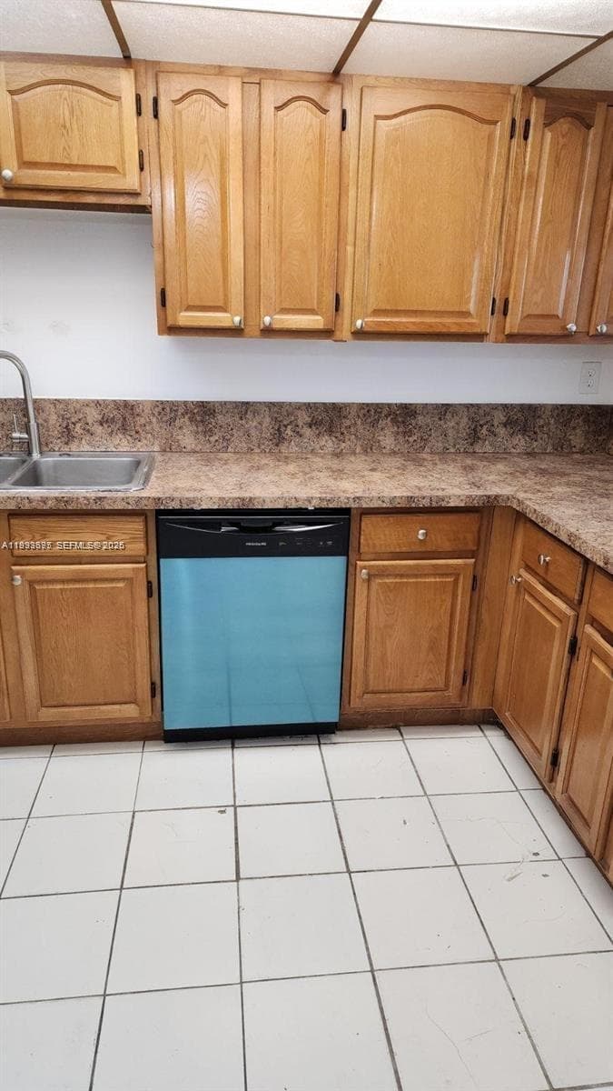 10000 NW 80th Ct # 2415, Hialeah Gardens FL 33016 — 5