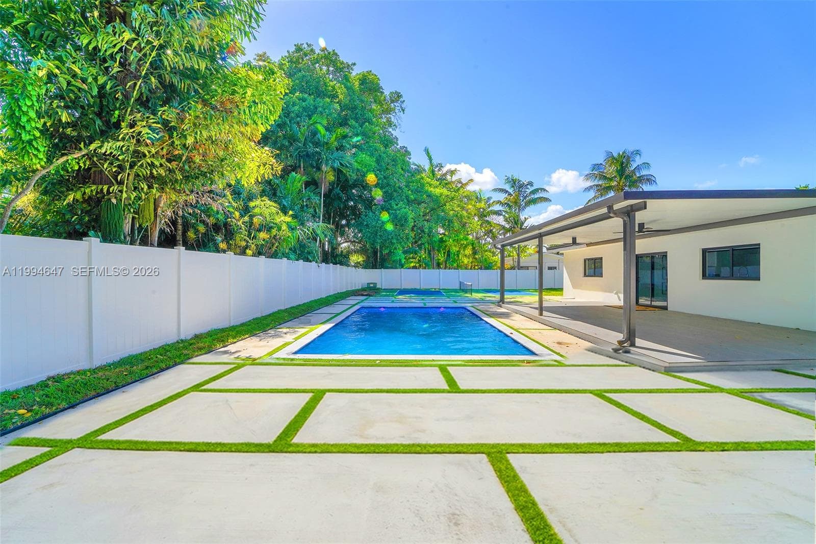 8820 SW 182nd Ter, Palmetto Bay FL 33157 — 23