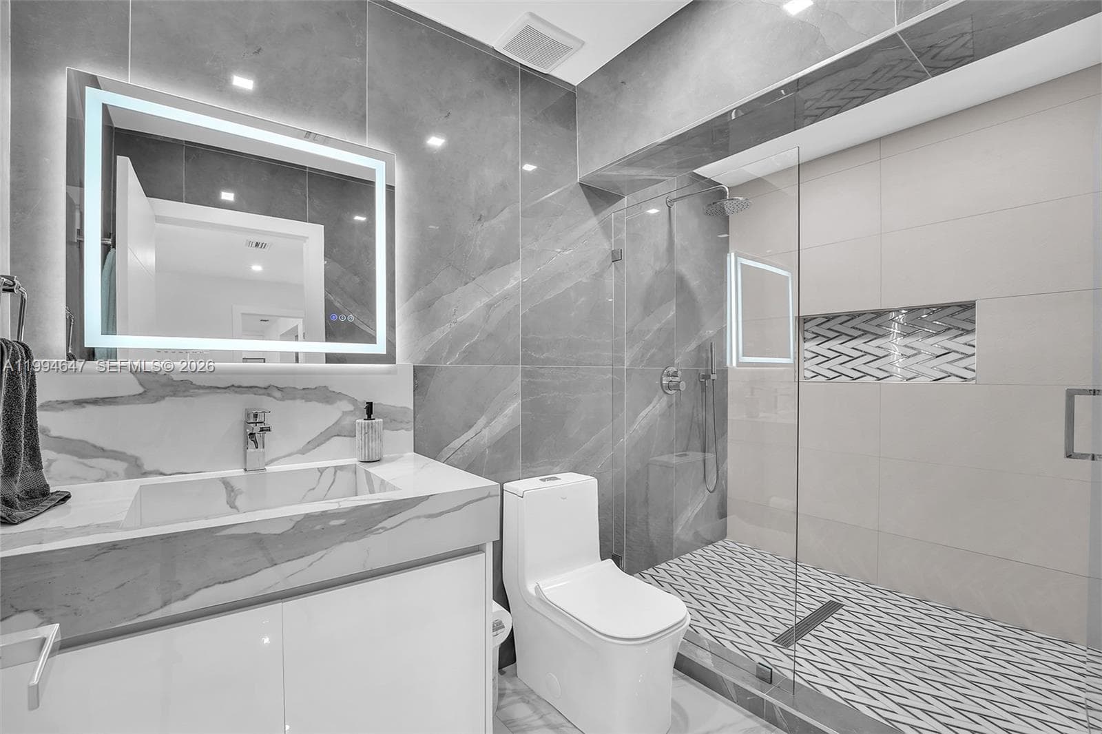 8820 SW 182nd Ter, Palmetto Bay FL 33157 — 12