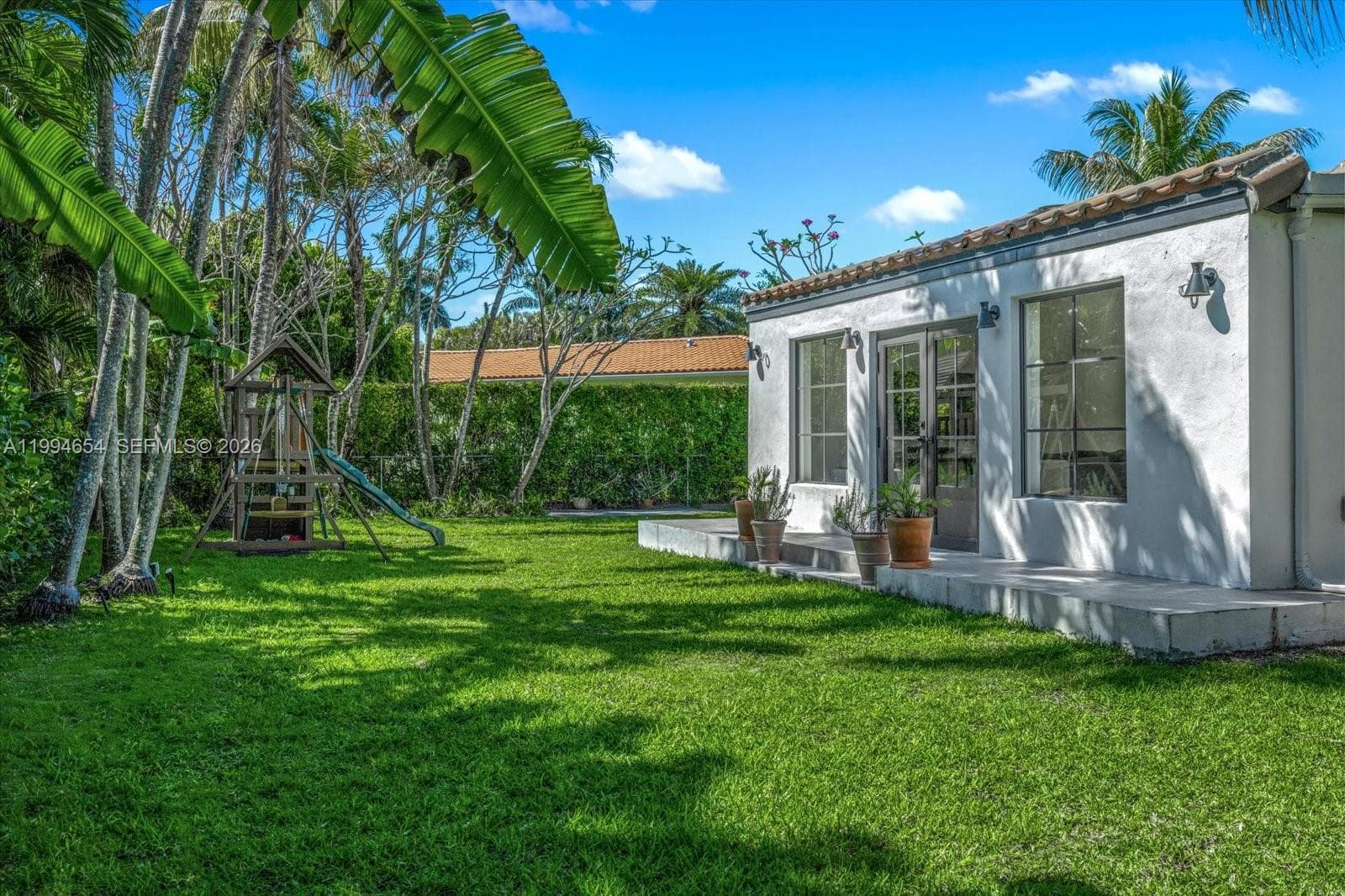 5943 SW 65th Ave, South Miami FL 33143 — 22