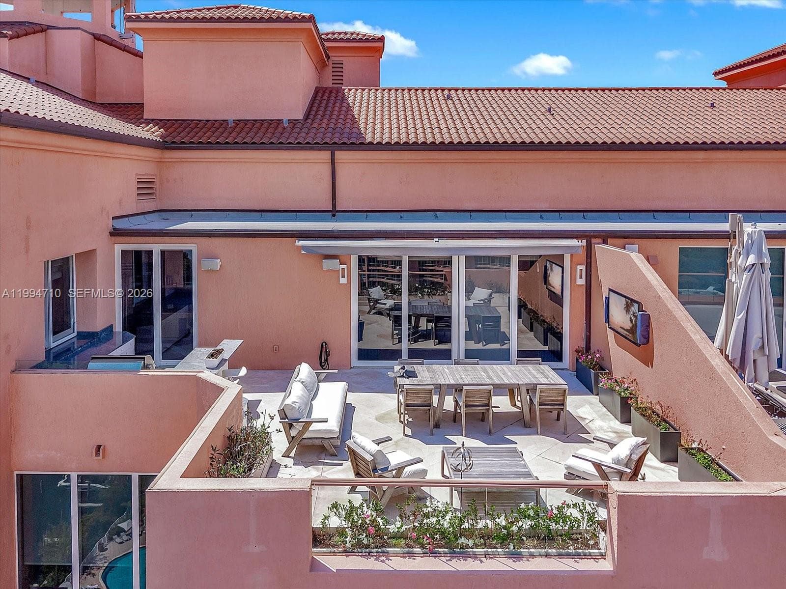 60 Edgewater Dr # A, Coral Gables FL 33133 — 17