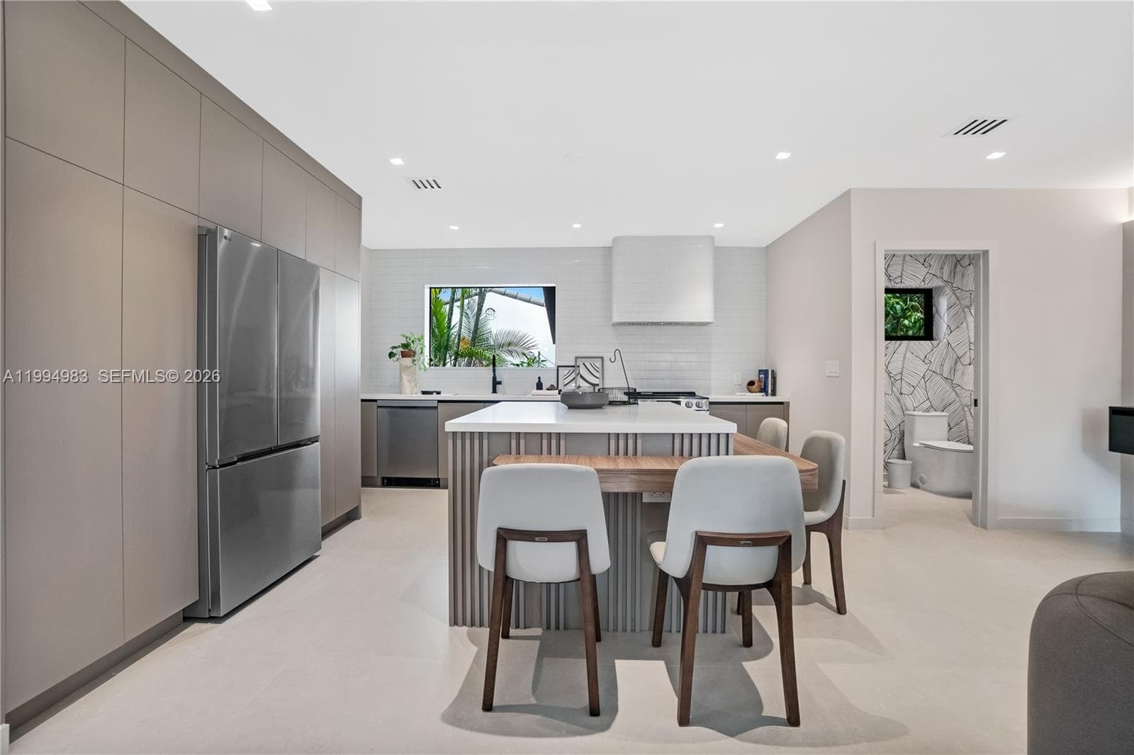 6207 SW 10th St, West Miami FL 33144 — 7