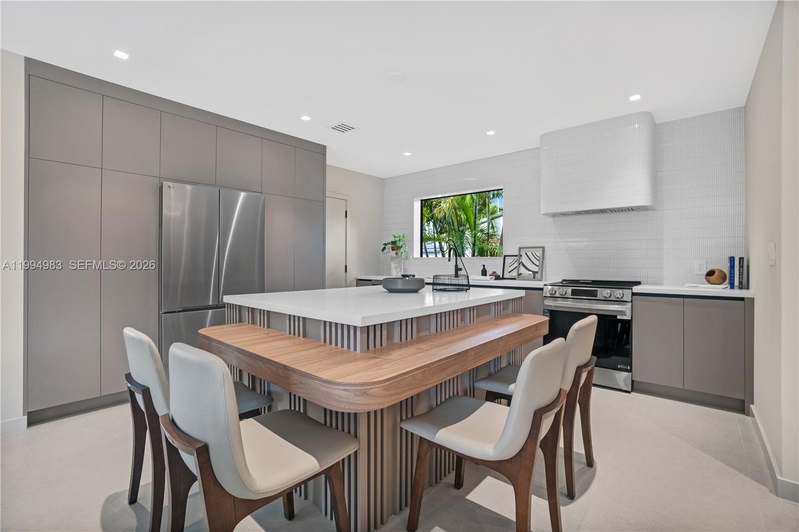 6207 SW 10th St, West Miami FL 33144 — 8